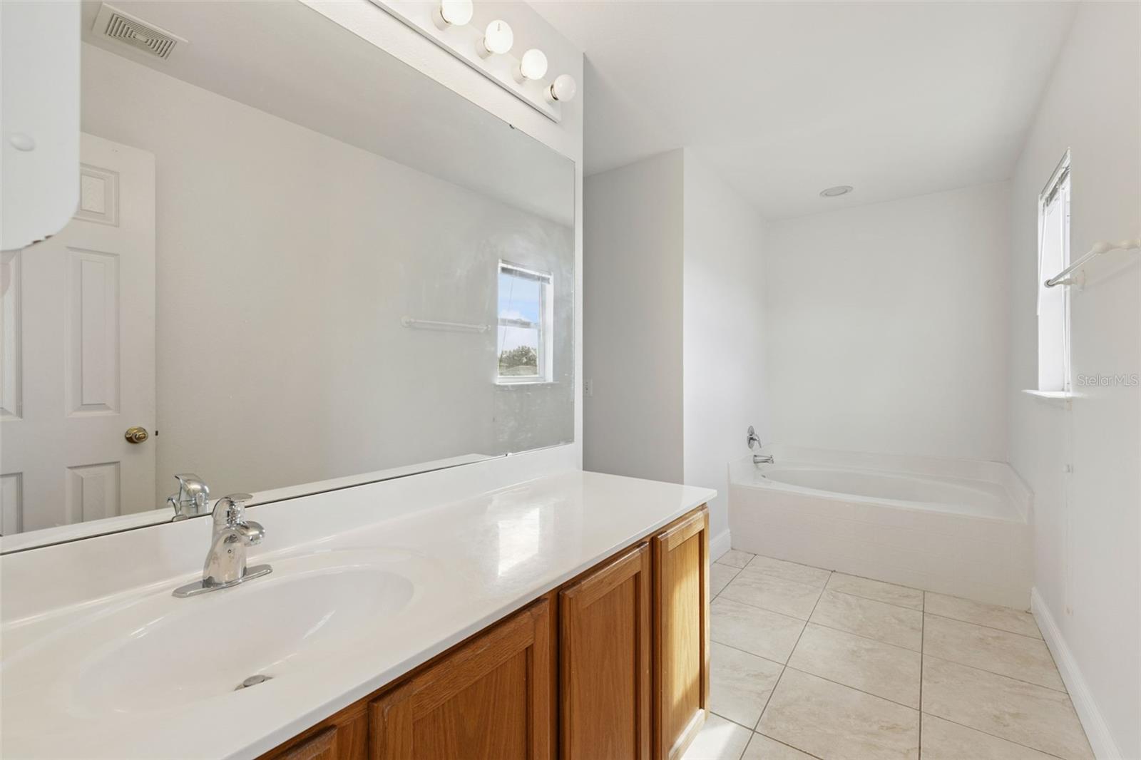 WETHERBEE LAKES SUB - Residential