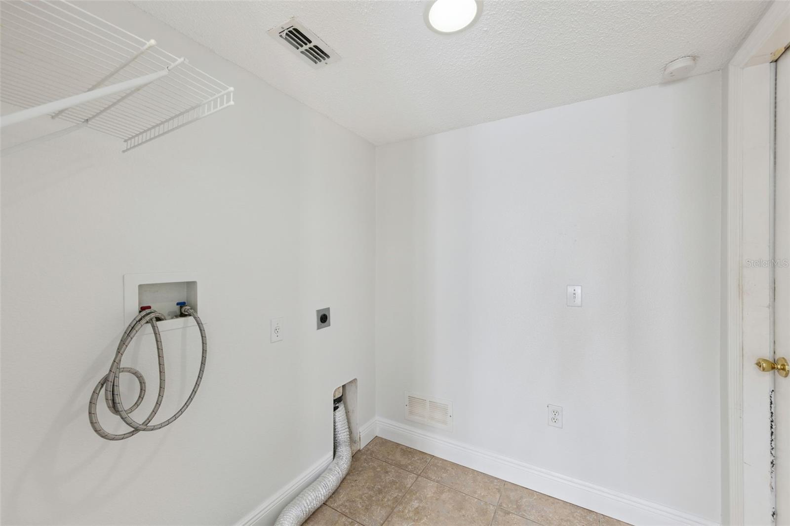 WETHERBEE LAKES SUB - Residential