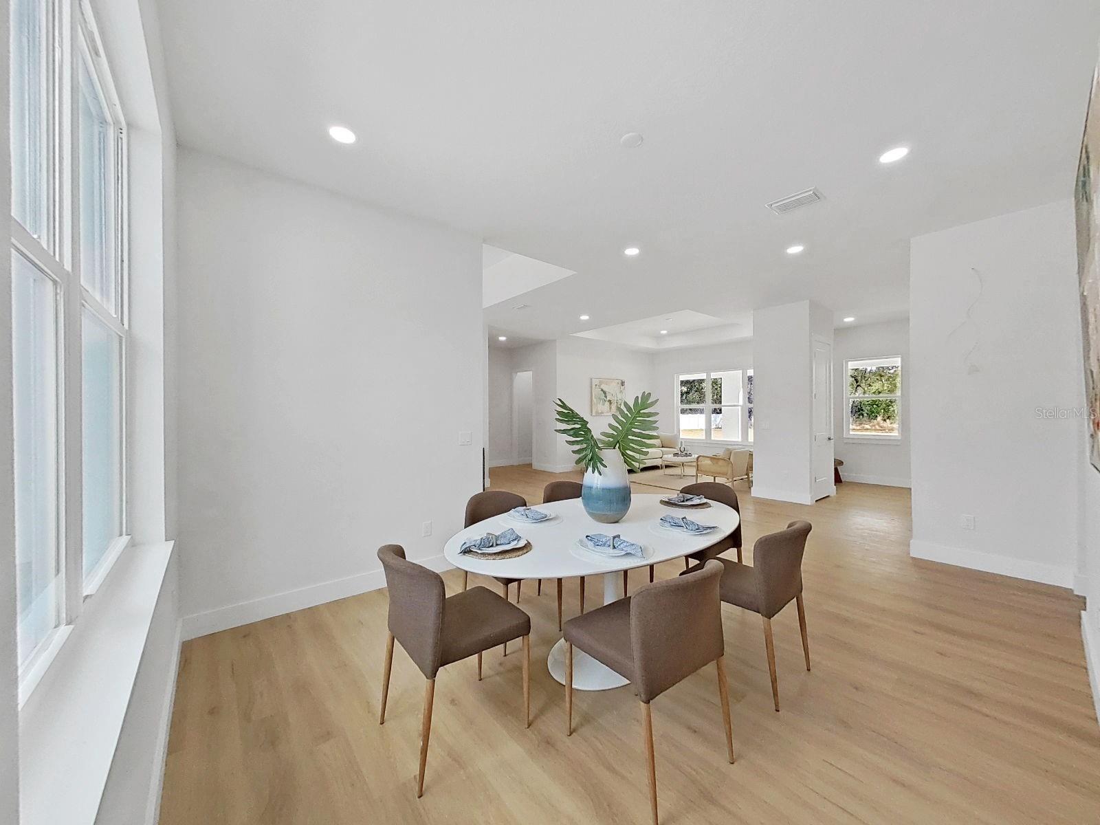 SIMMONS CRYSTAL LAKE - Residential