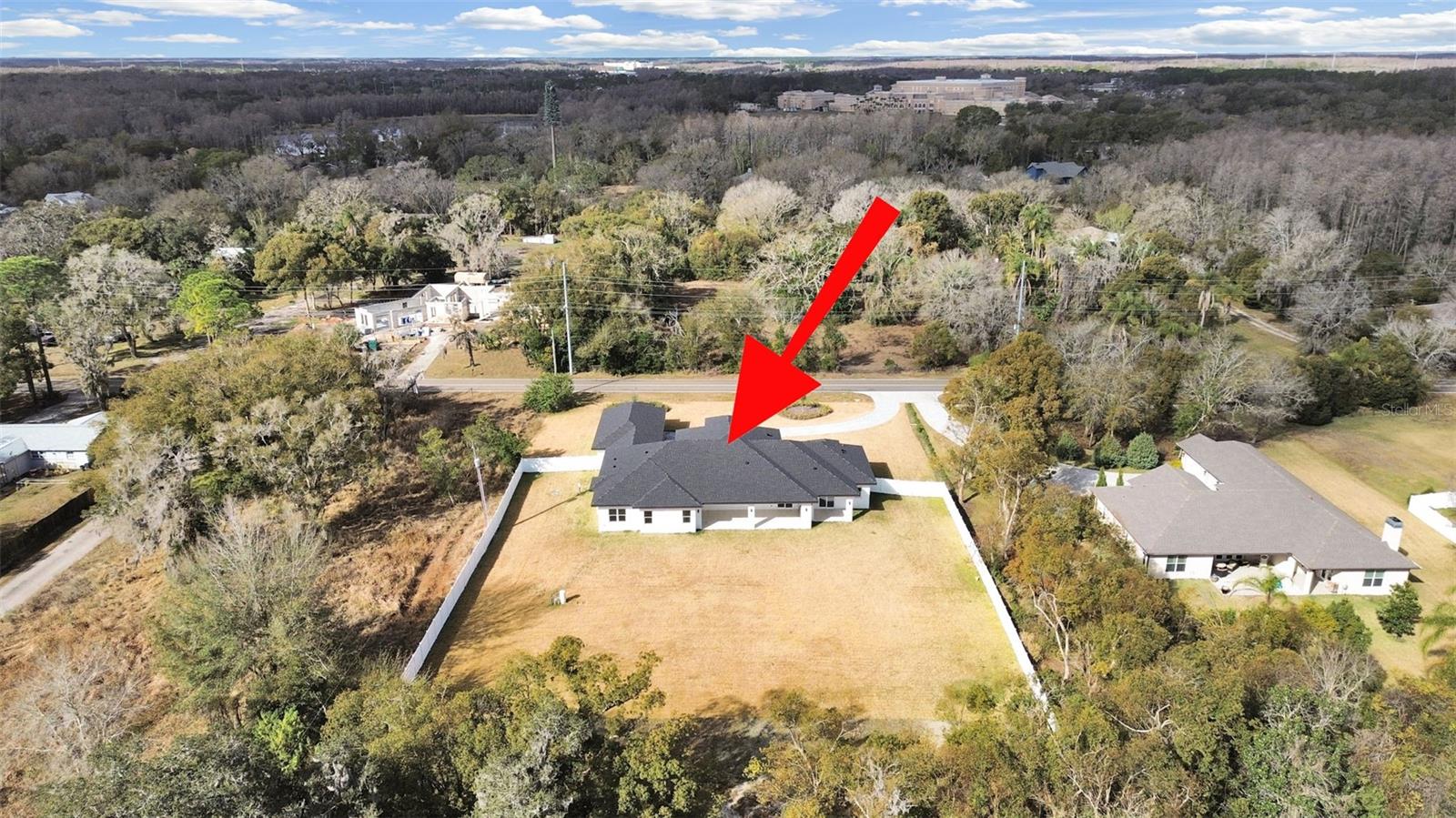 SIMMONS CRYSTAL LAKE - Residential