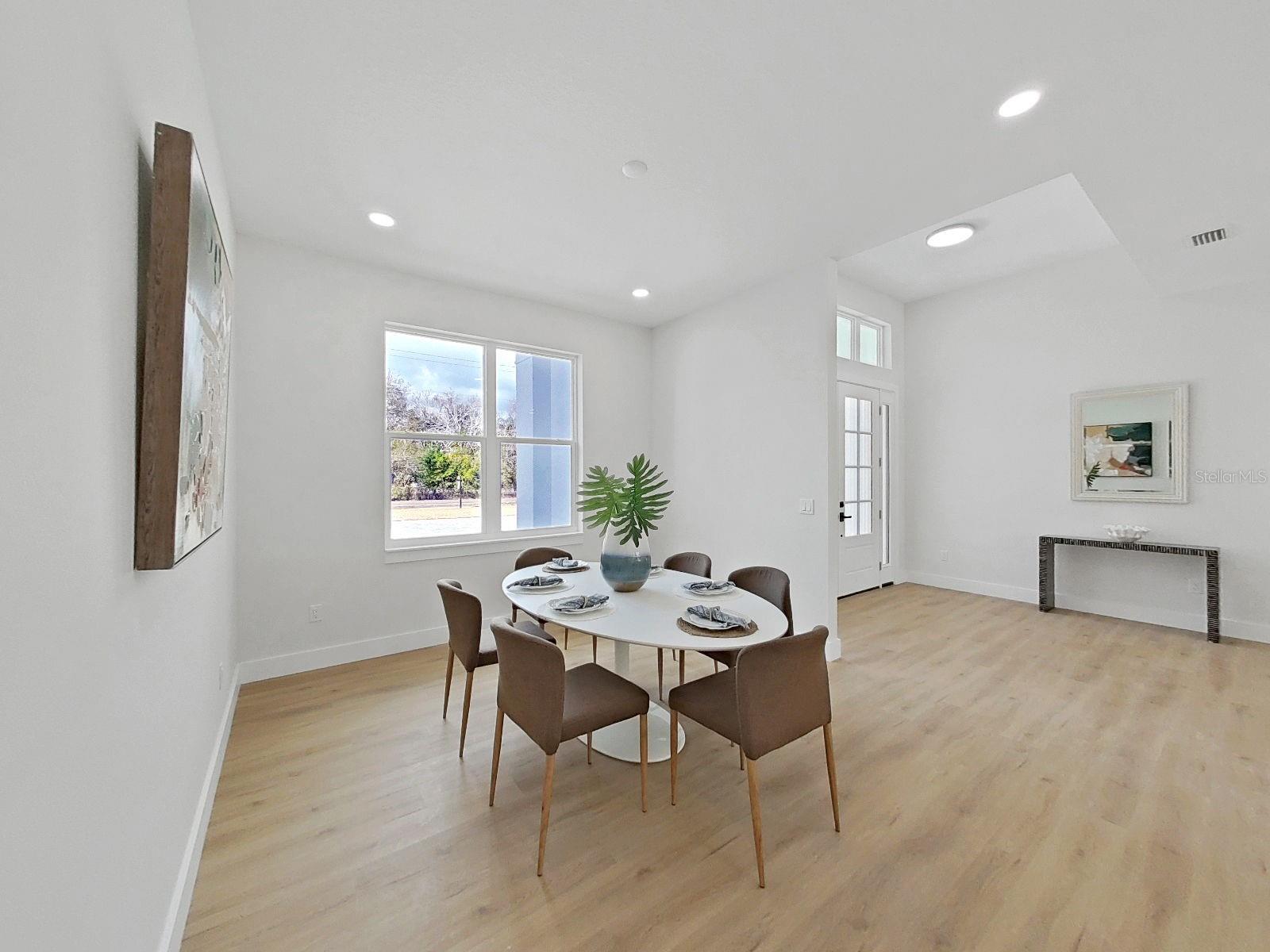 SIMMONS CRYSTAL LAKE - Residential