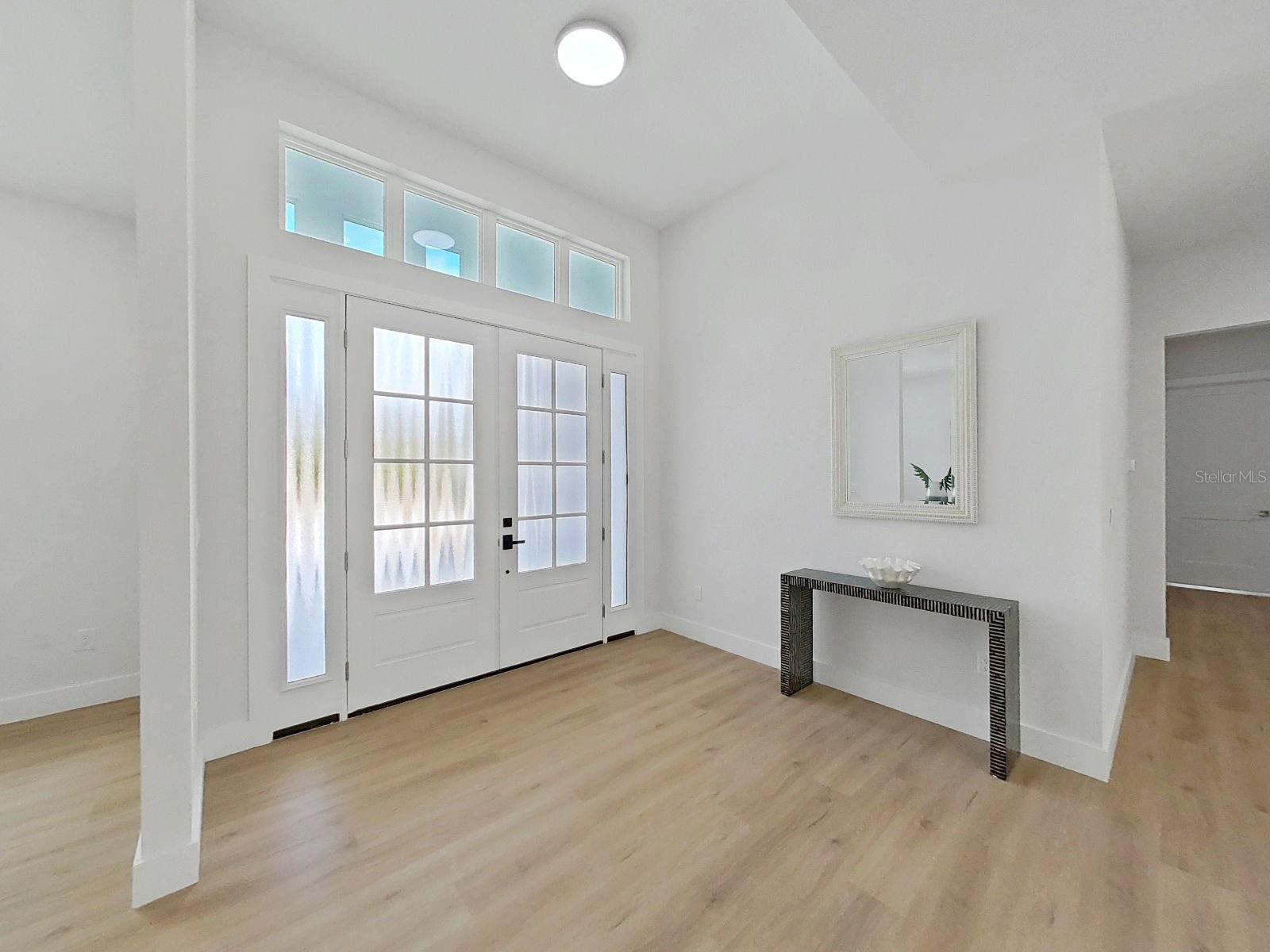 SIMMONS CRYSTAL LAKE - Residential