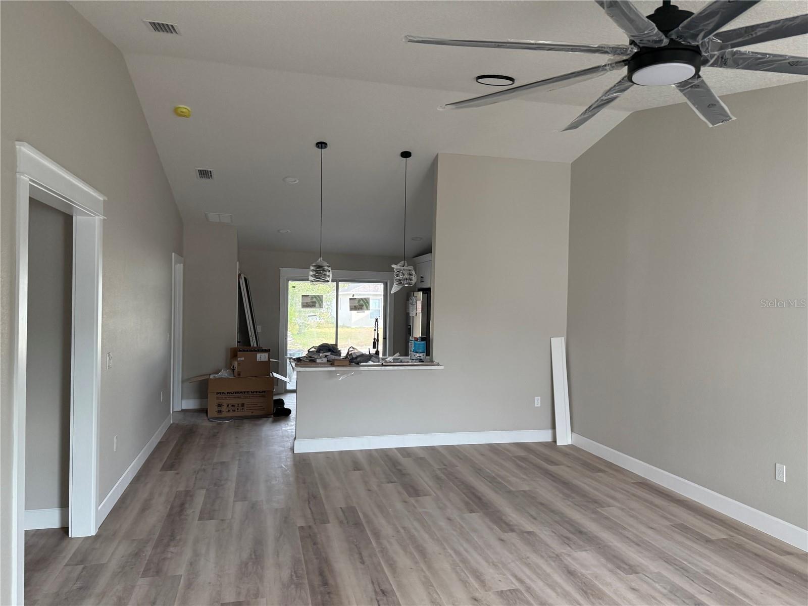 04 FAIRWAYS - Residential Income