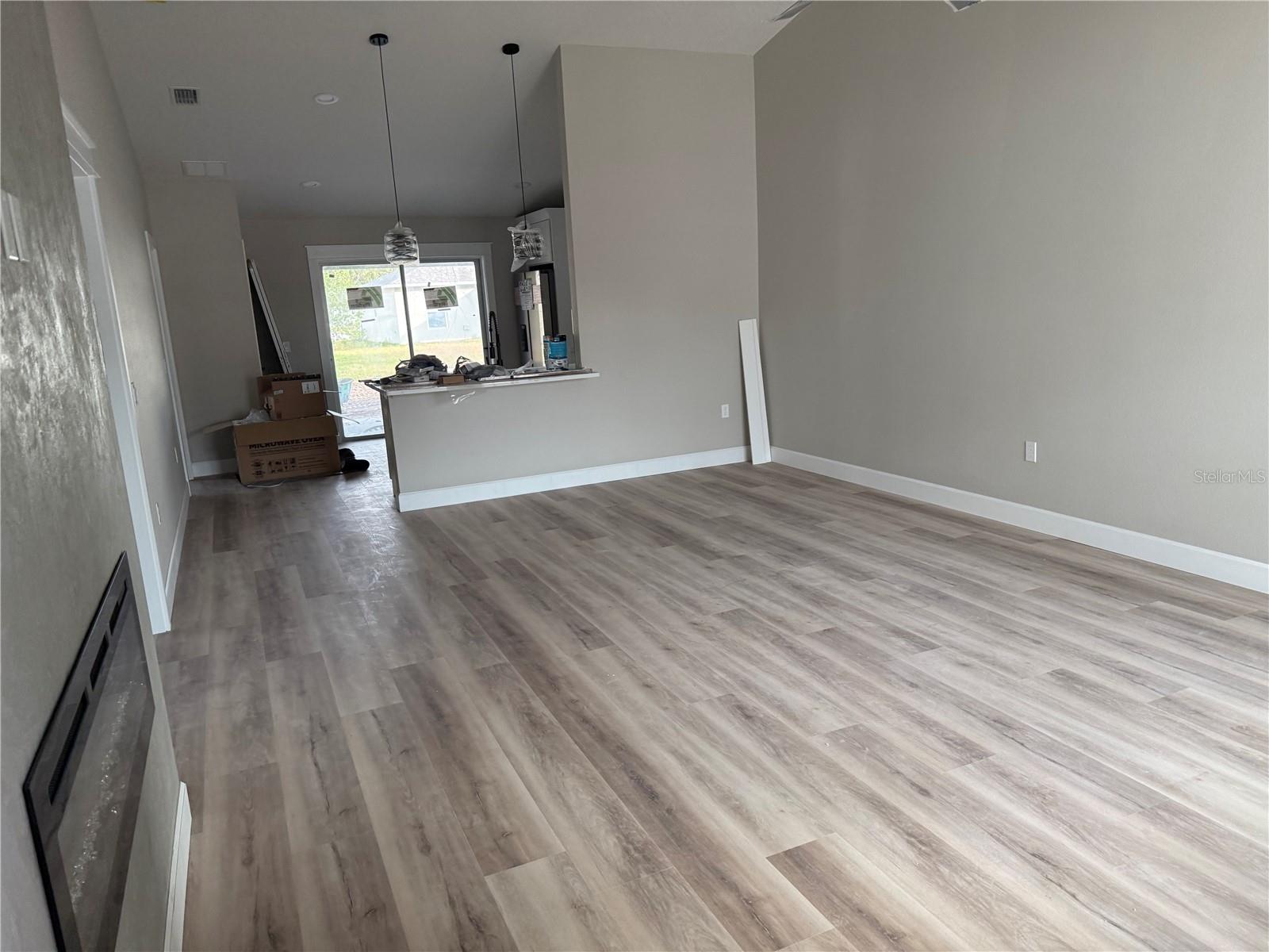 04 FAIRWAYS - Residential Income