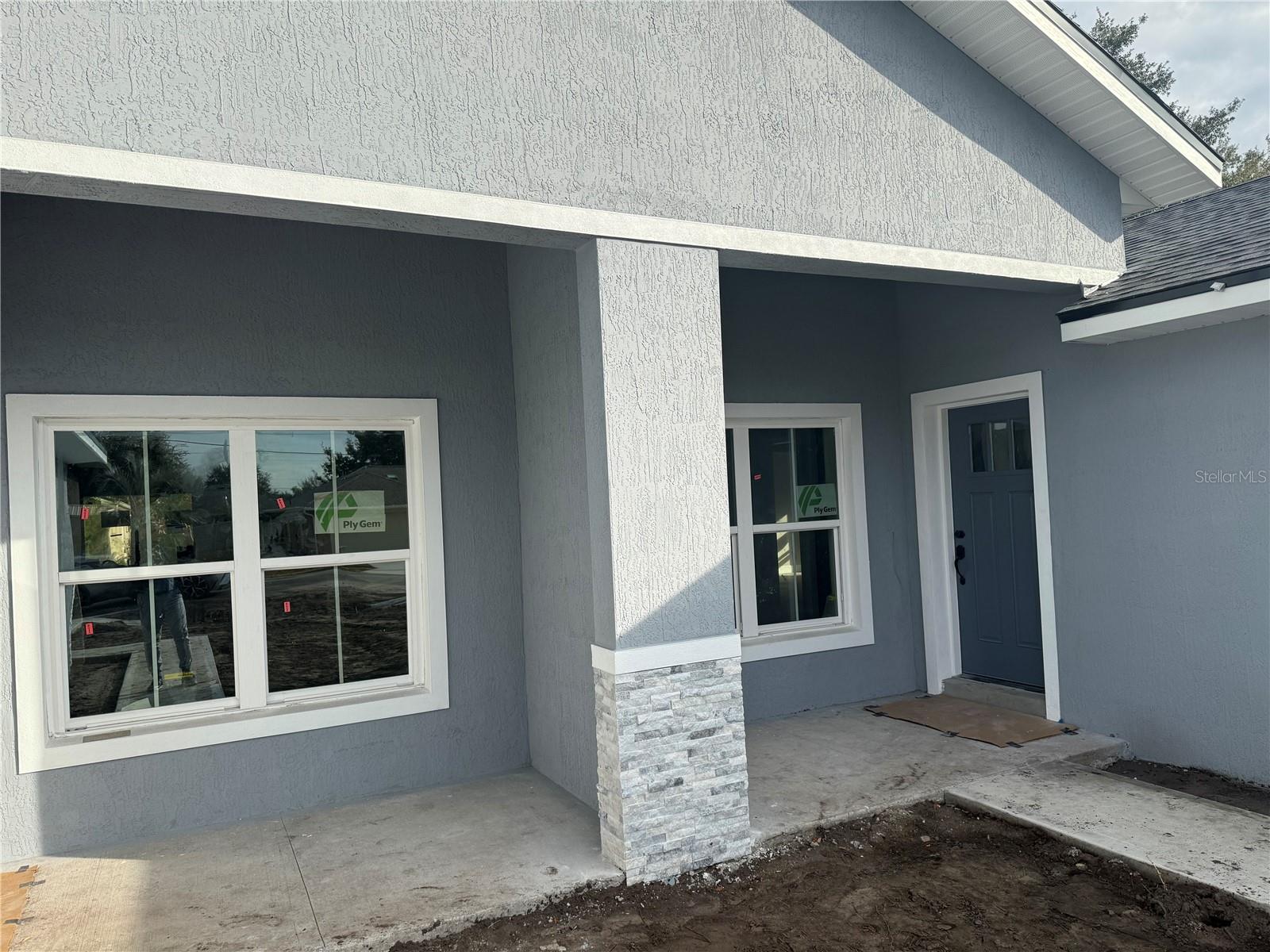 04 FAIRWAYS - Residential Income