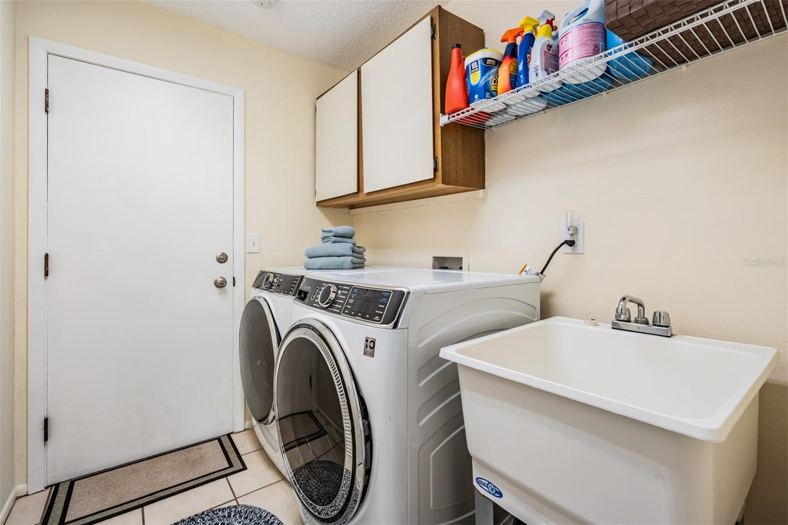 HIGHLAND LAKES - Residential