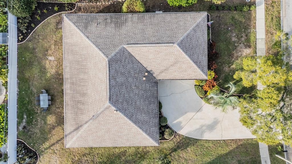 Photo of 2932 Macalpin Drive W, Palm Harbor, FL 34684 (MLS # TB8444223)