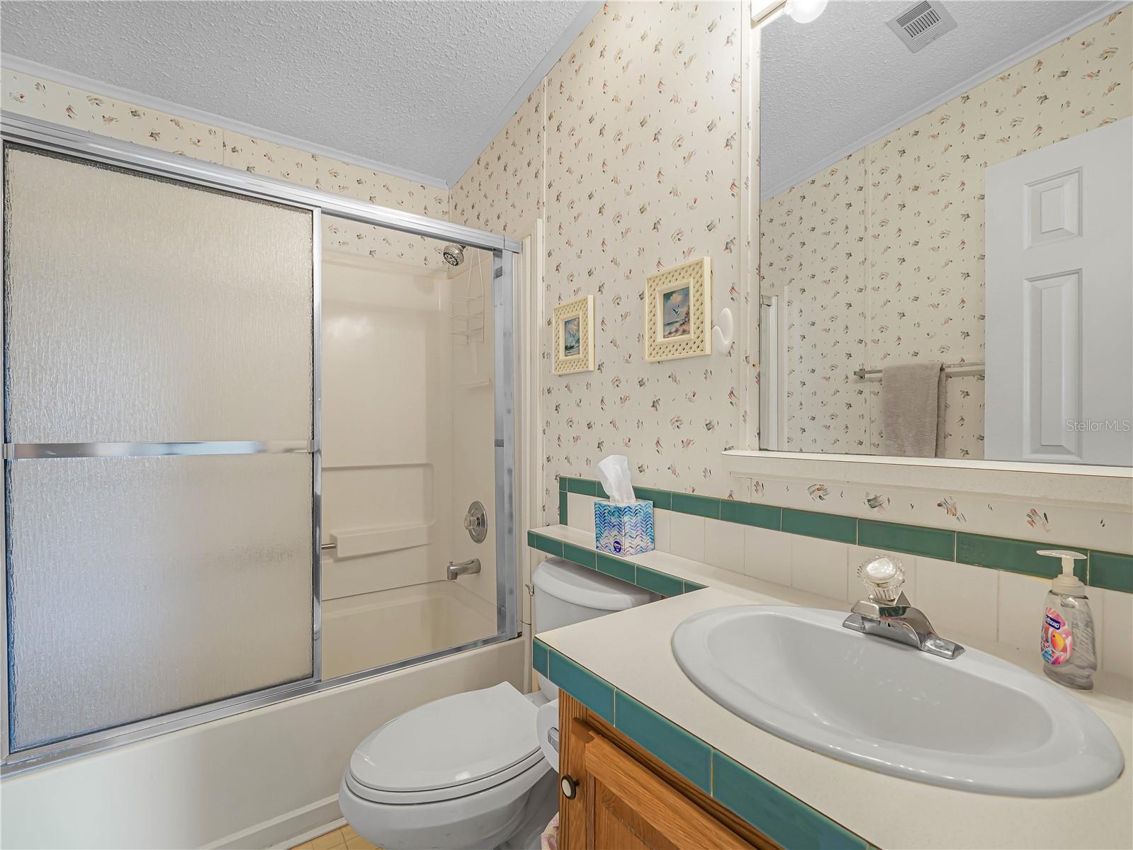 SADDLEBAG LAKE - Residential