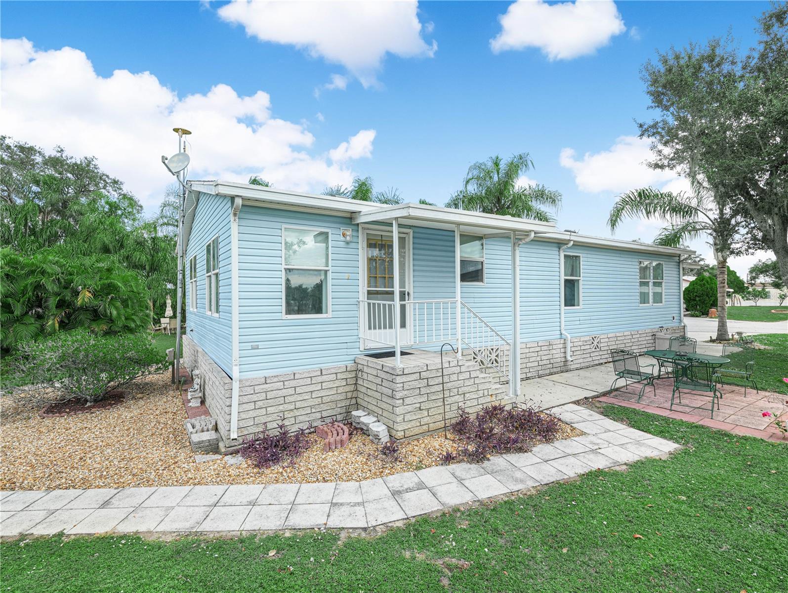 SADDLEBAG LAKE - Residential