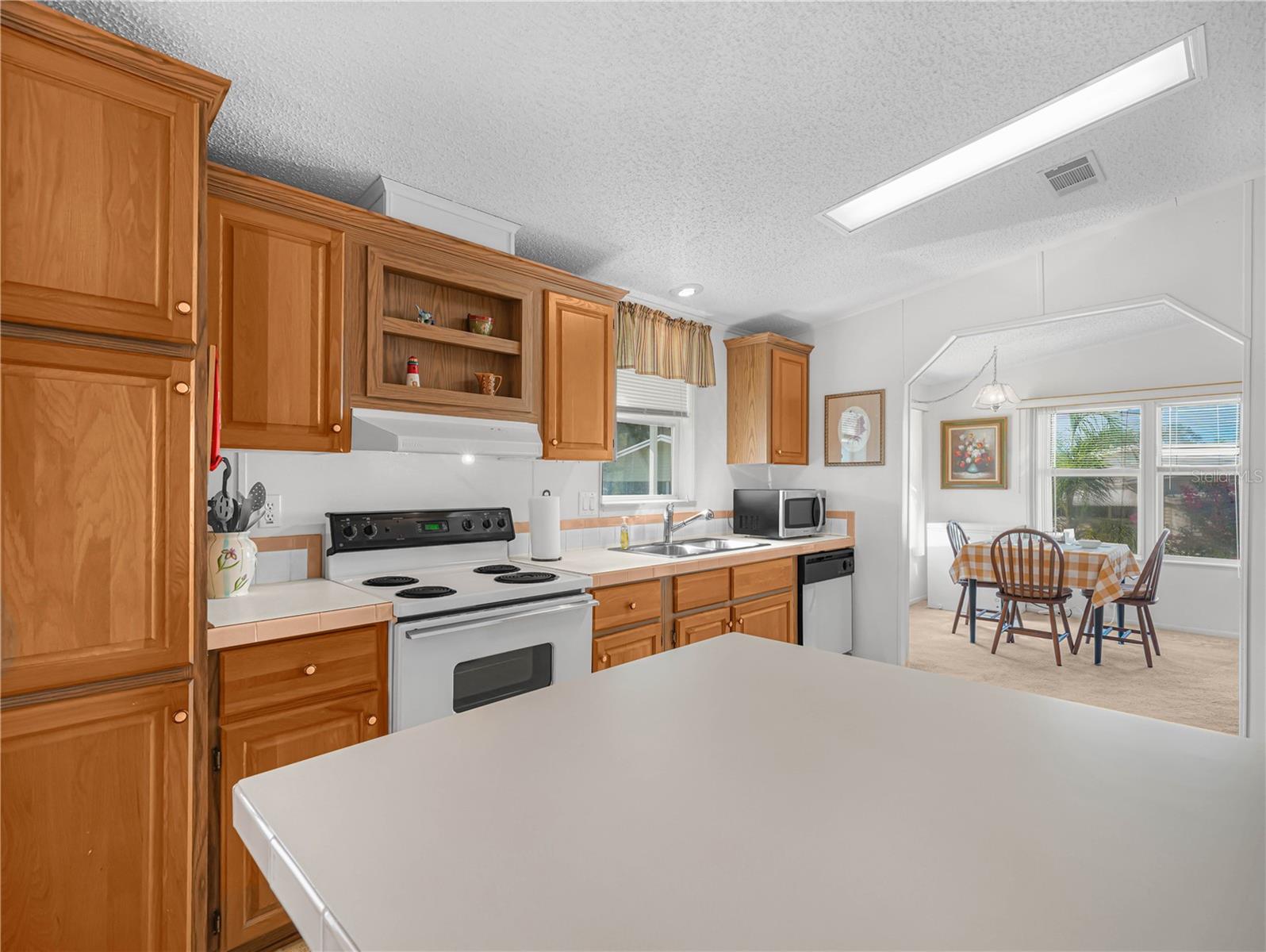 SADDLEBAG LAKE - Residential