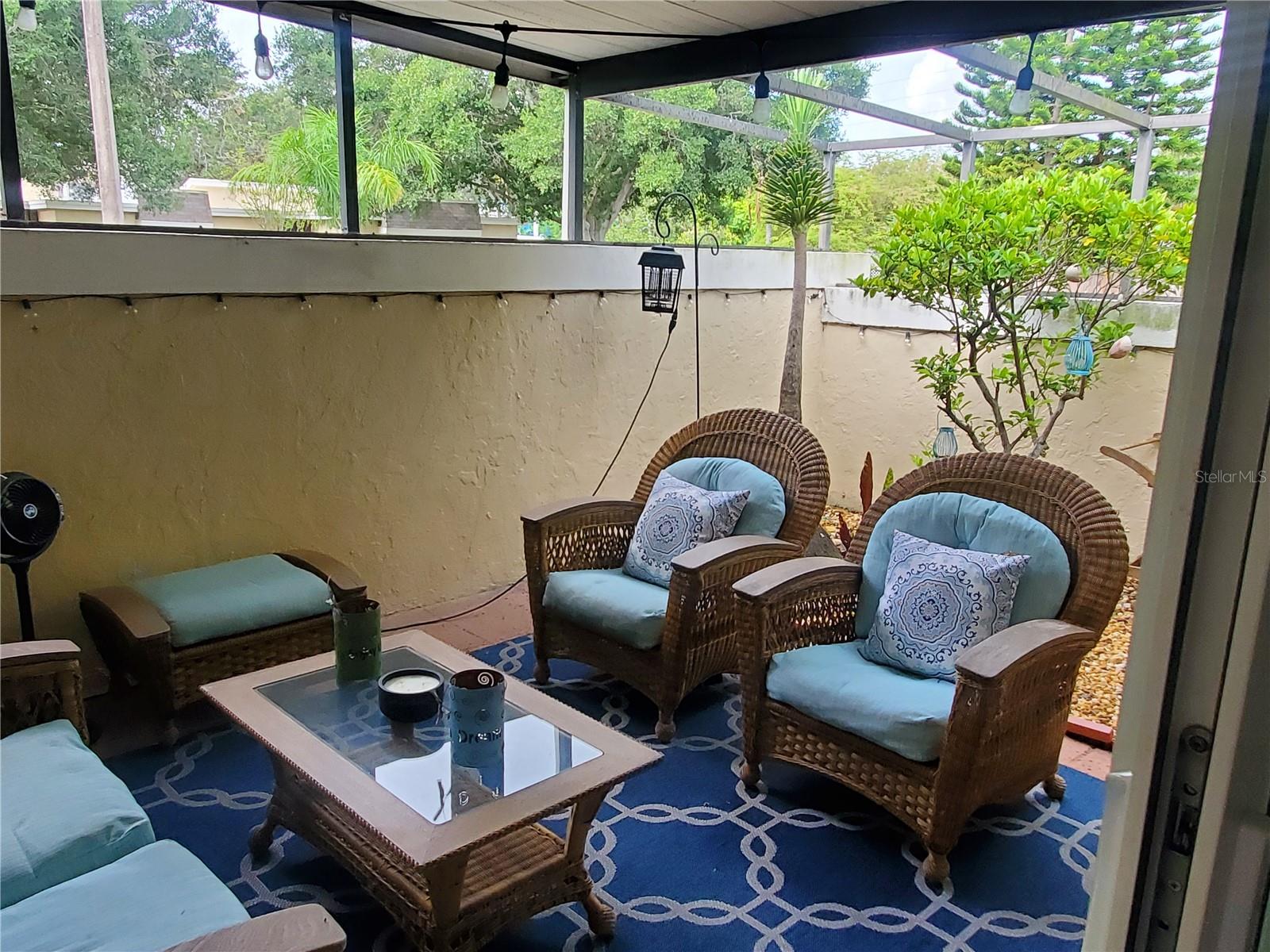 PIPERS GLEN CONDO - Residential