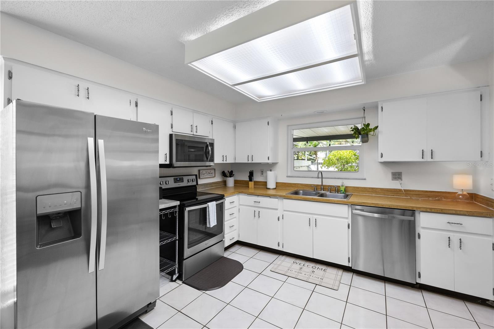 PIPERS GLEN CONDO - Residential