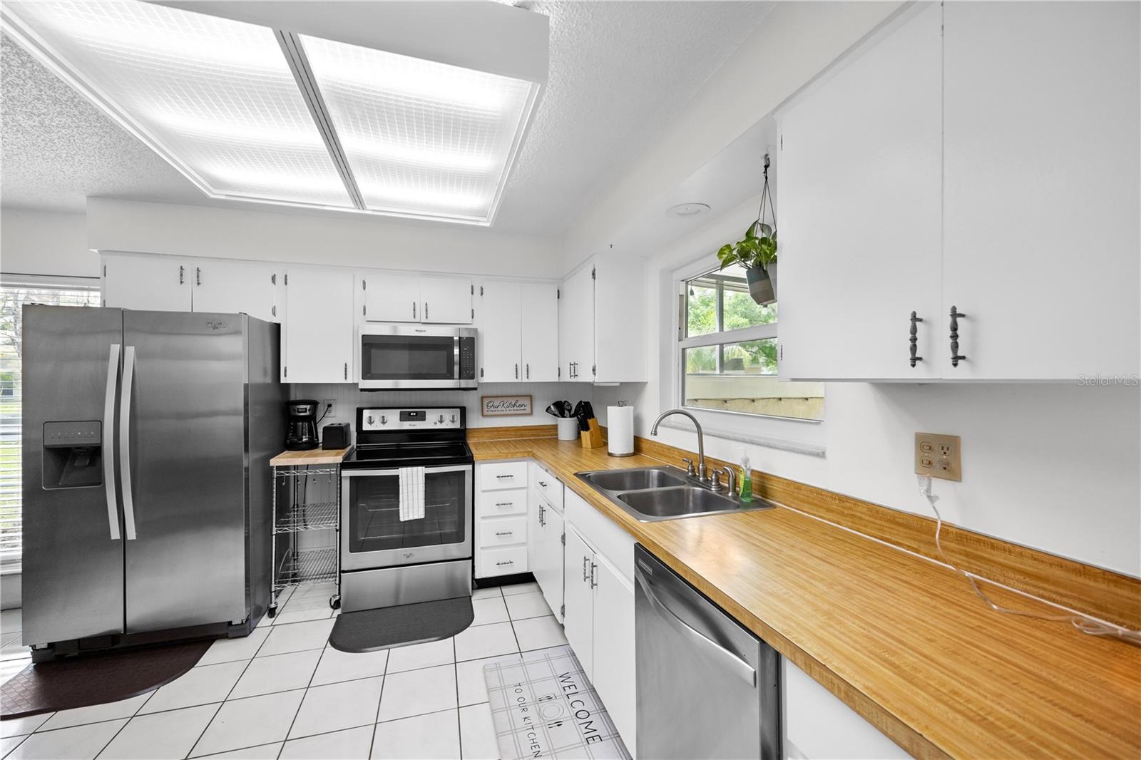 PIPERS GLEN CONDO - Residential