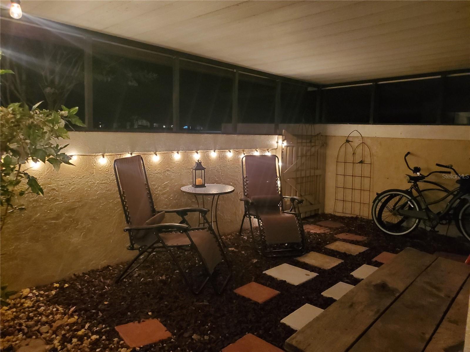 PIPERS GLEN CONDO - Residential