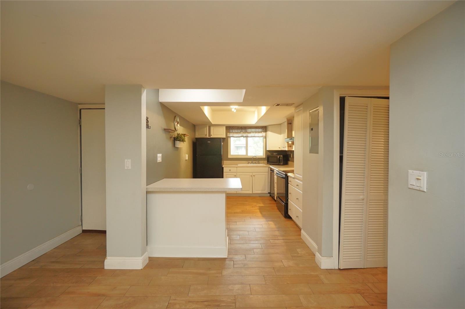 VILLAGE LAKE CONDO - Residential Lease