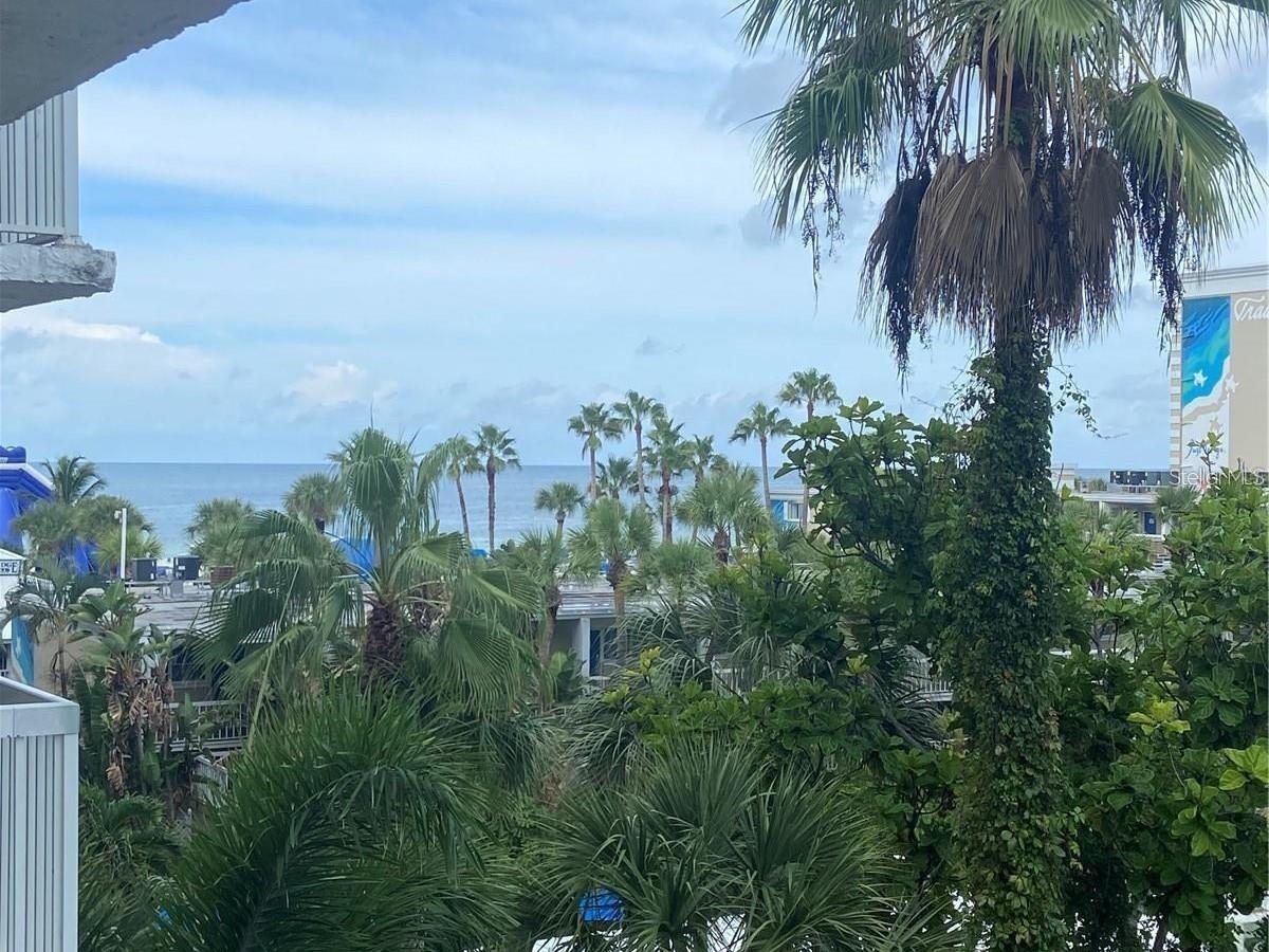 5500 GULF BOULEVARD 4246