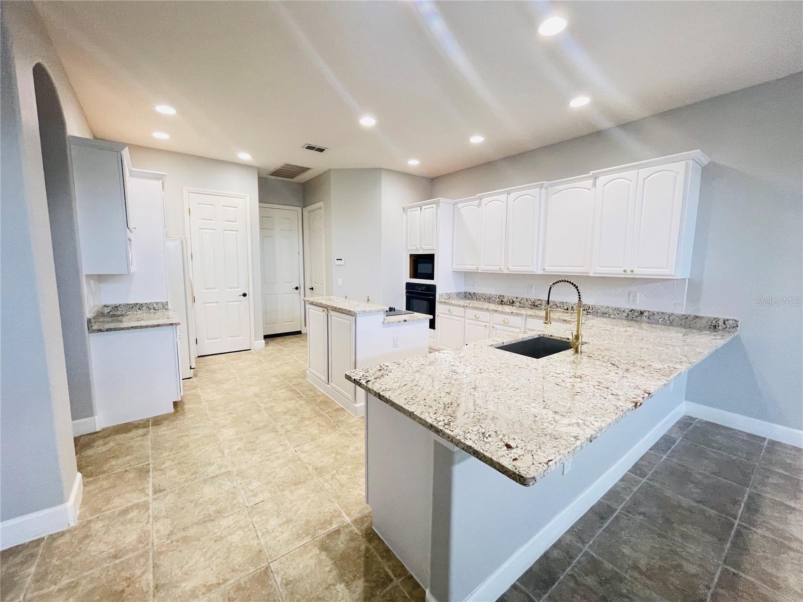 BAY ISLE - Residential Lease