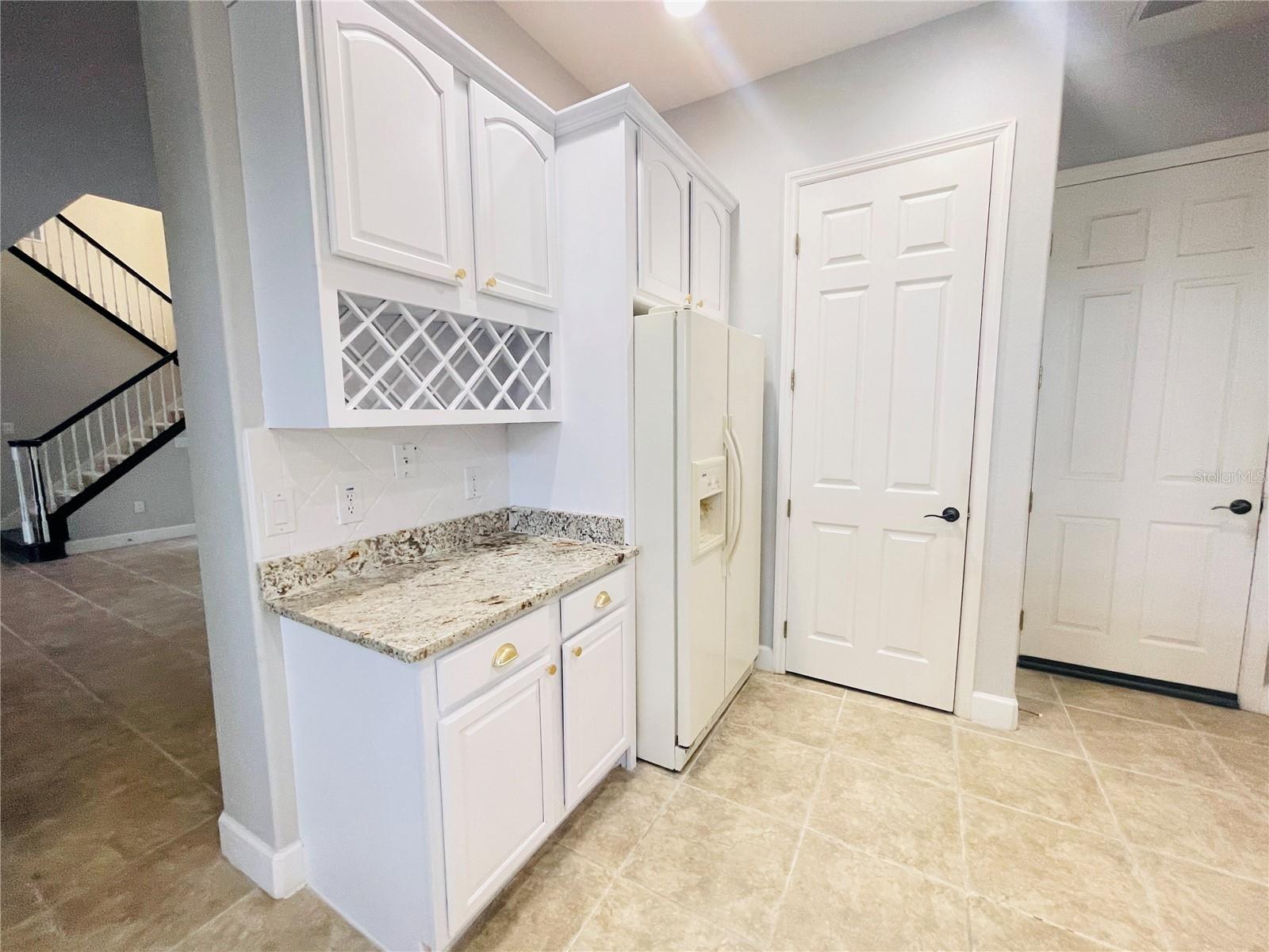 BAY ISLE - Residential Lease