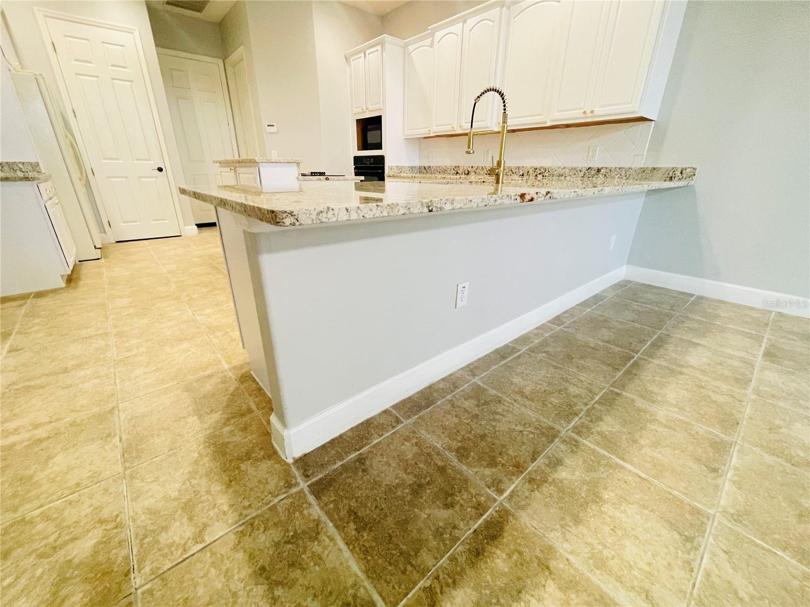 BAY ISLE - Residential Lease