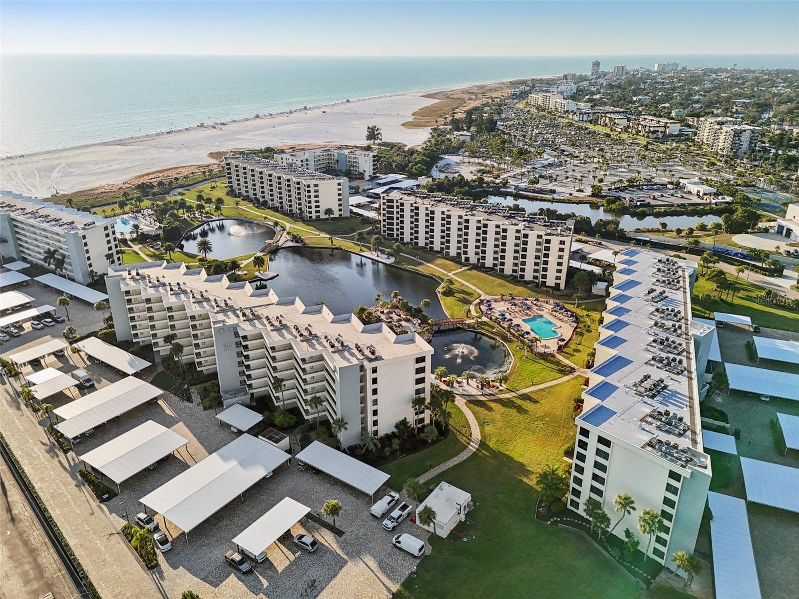 GULF & BAY CLUB PH 3 - Residential