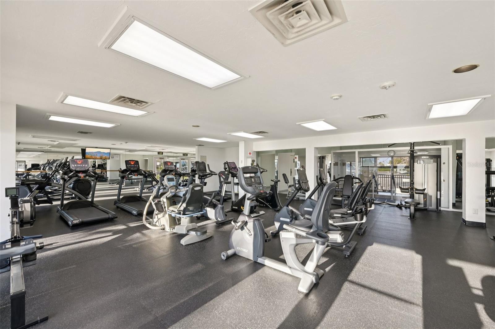 GULF & BAY CLUB PH 3 - Residential