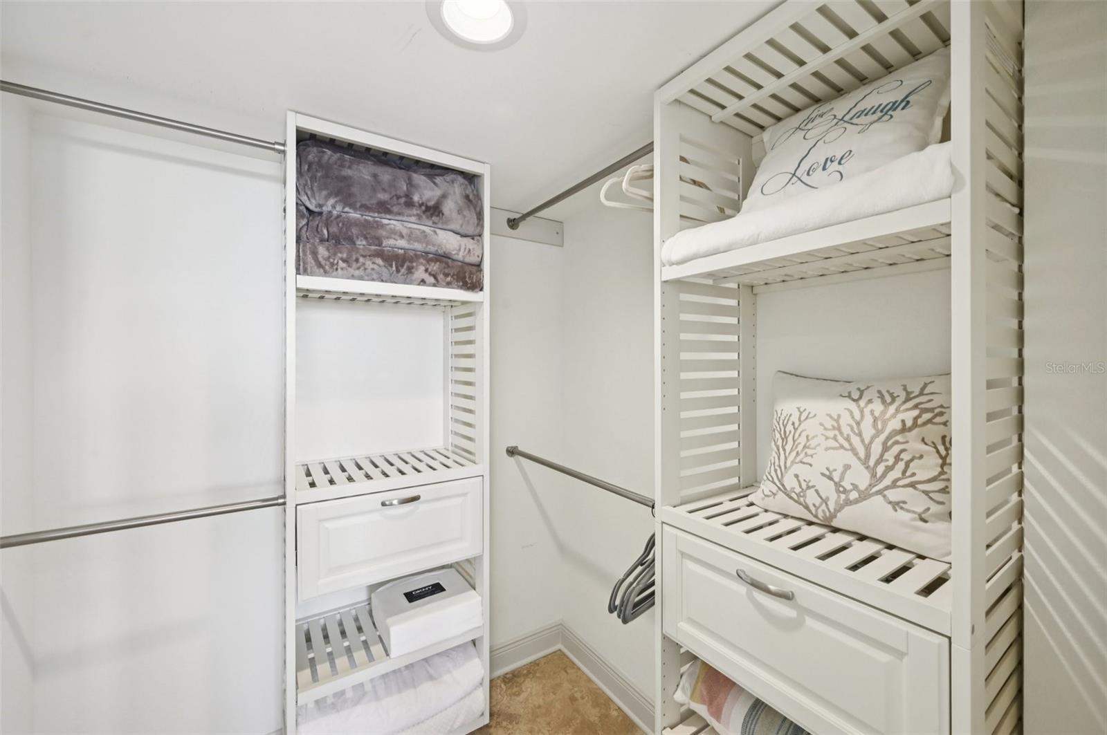 GULF & BAY CLUB PH 3 - Residential