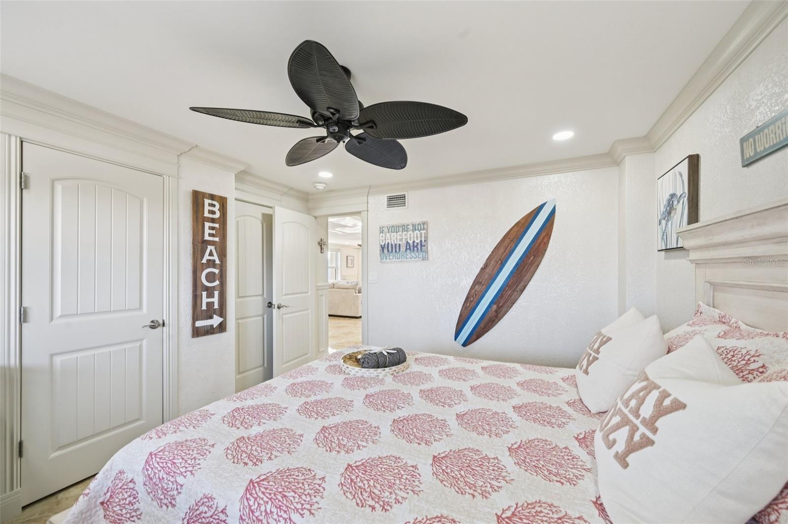 GULF & BAY CLUB PH 3 - Residential