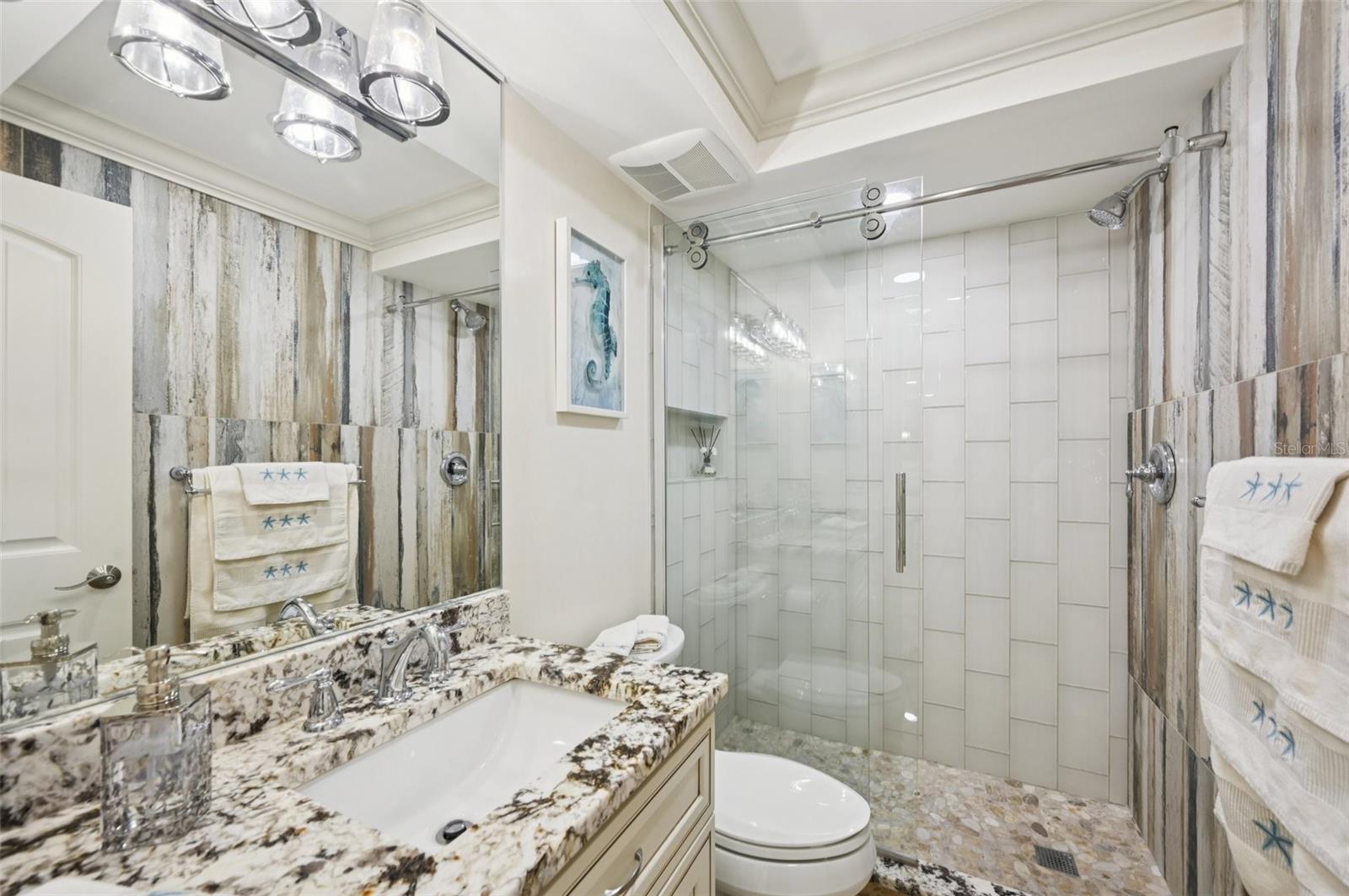 GULF & BAY CLUB PH 3 - Residential