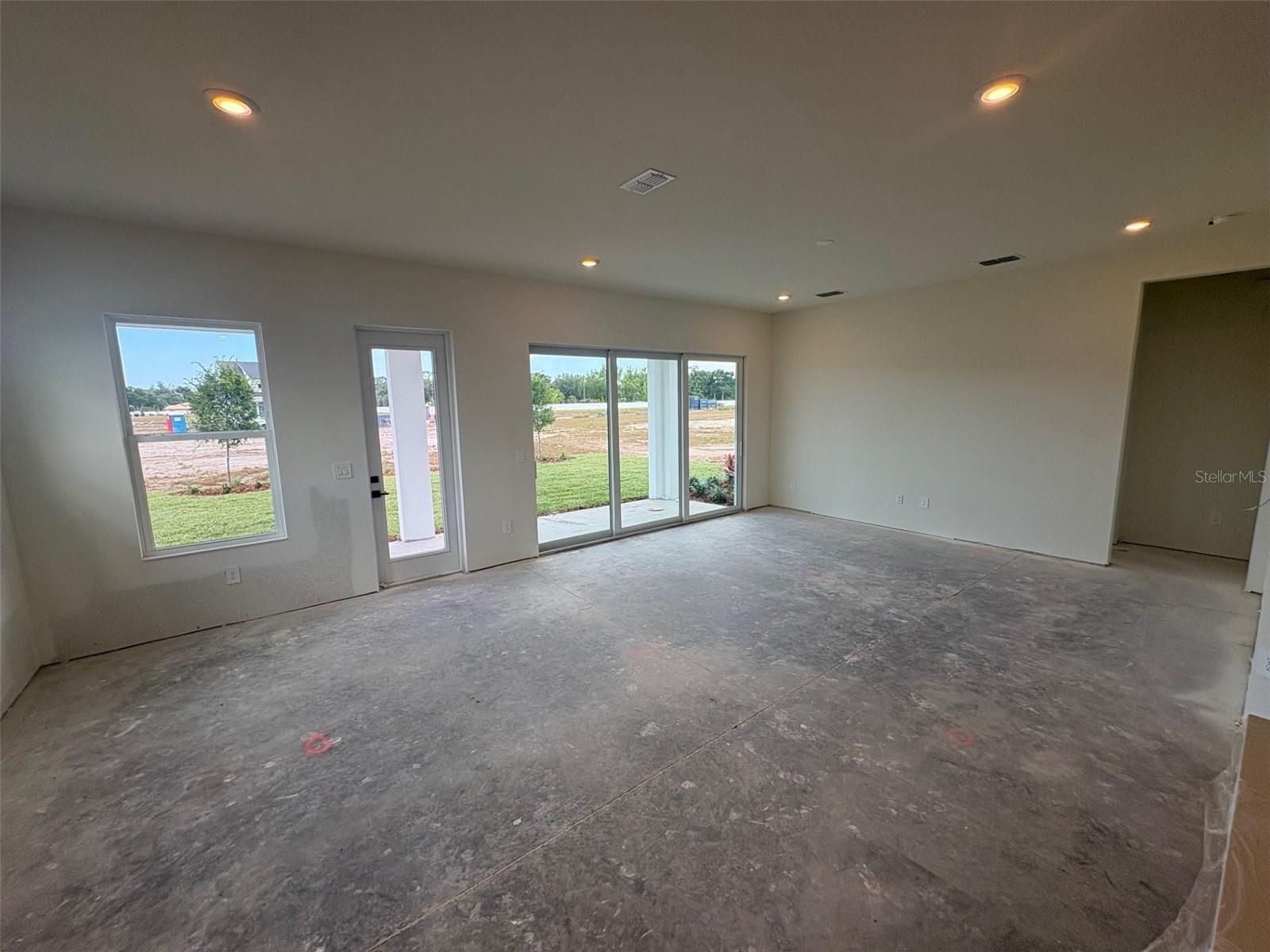 LAKEVIEW CROSSING - Residential