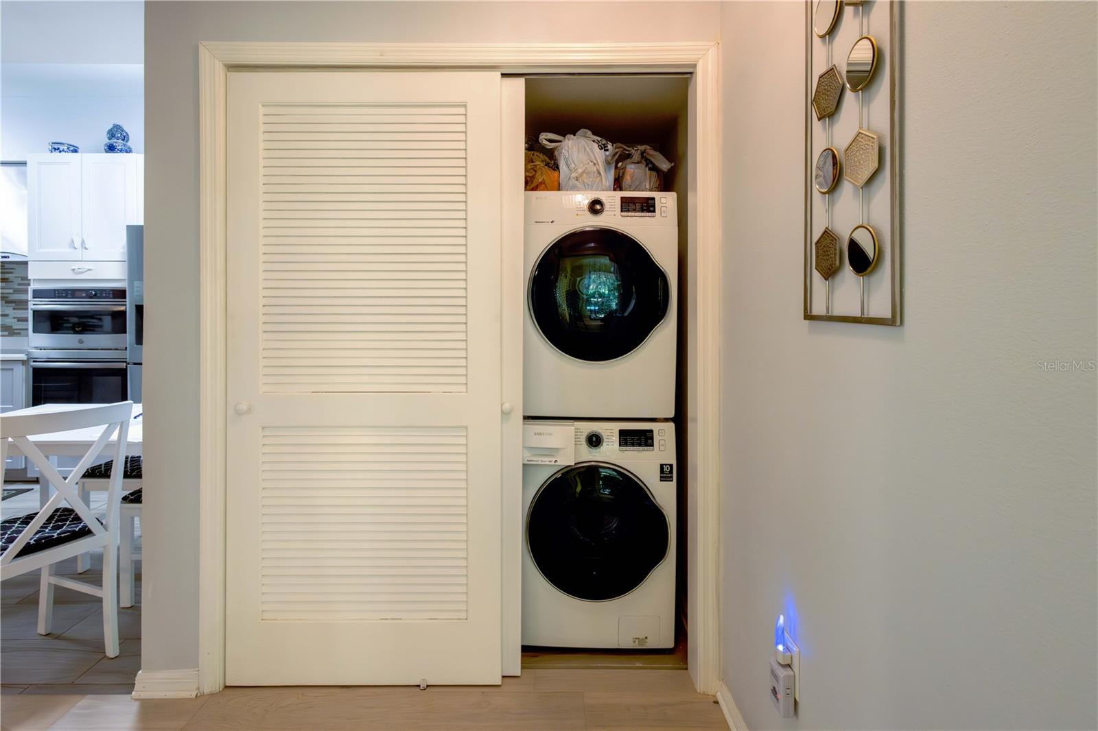 PLAZA DE FLORES - Residential