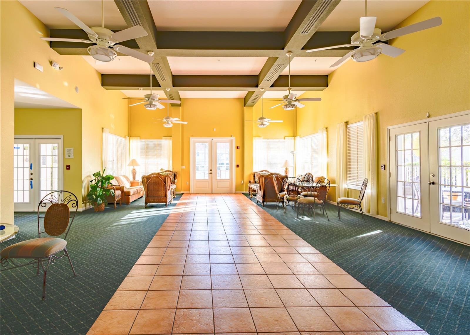 PLAZA DE FLORES - Residential