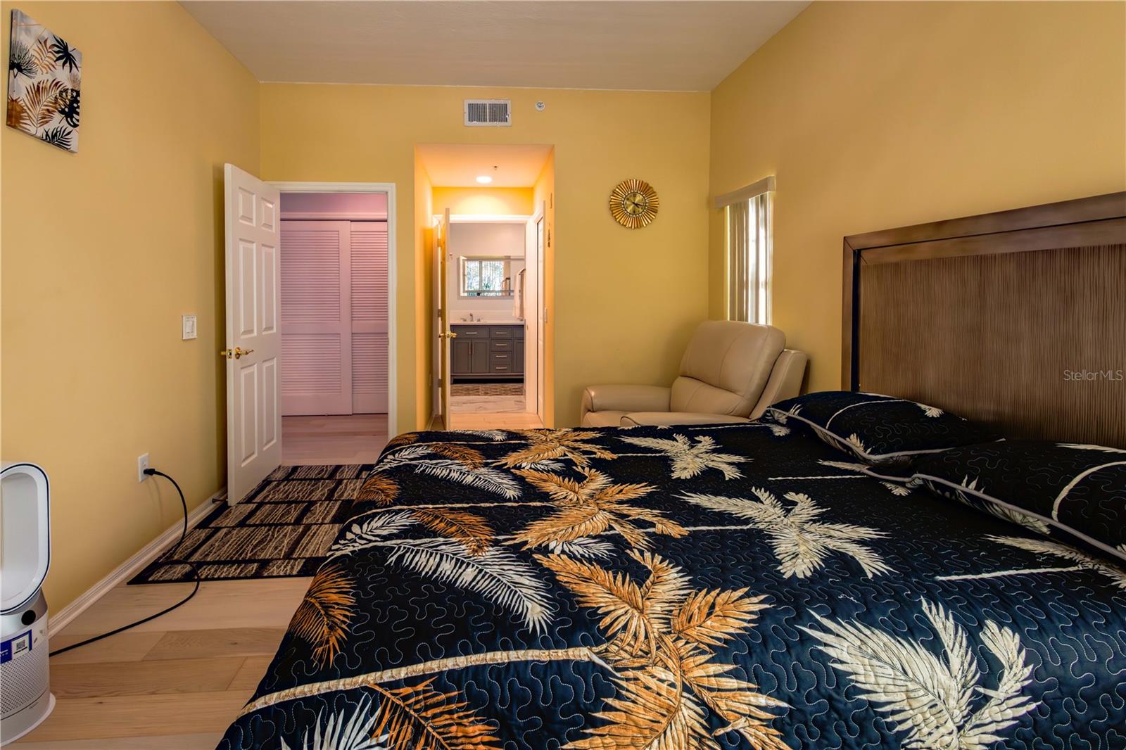 PLAZA DE FLORES - Residential