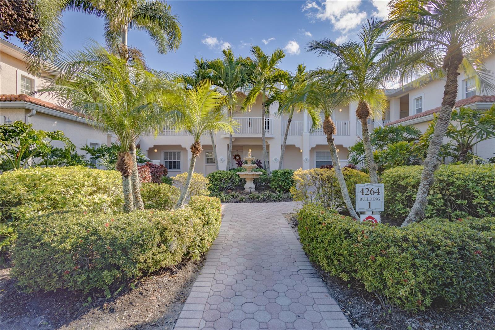 PLAZA DE FLORES - Residential