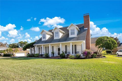 A home in LAKELAND