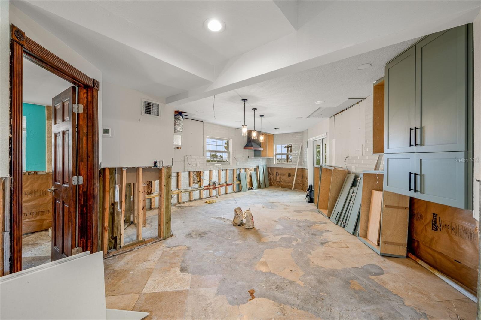 SOUTH GREEN SPGS REP - Residential