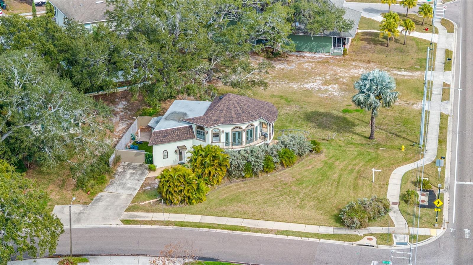 613 S BAYSHORE BOULEVARD