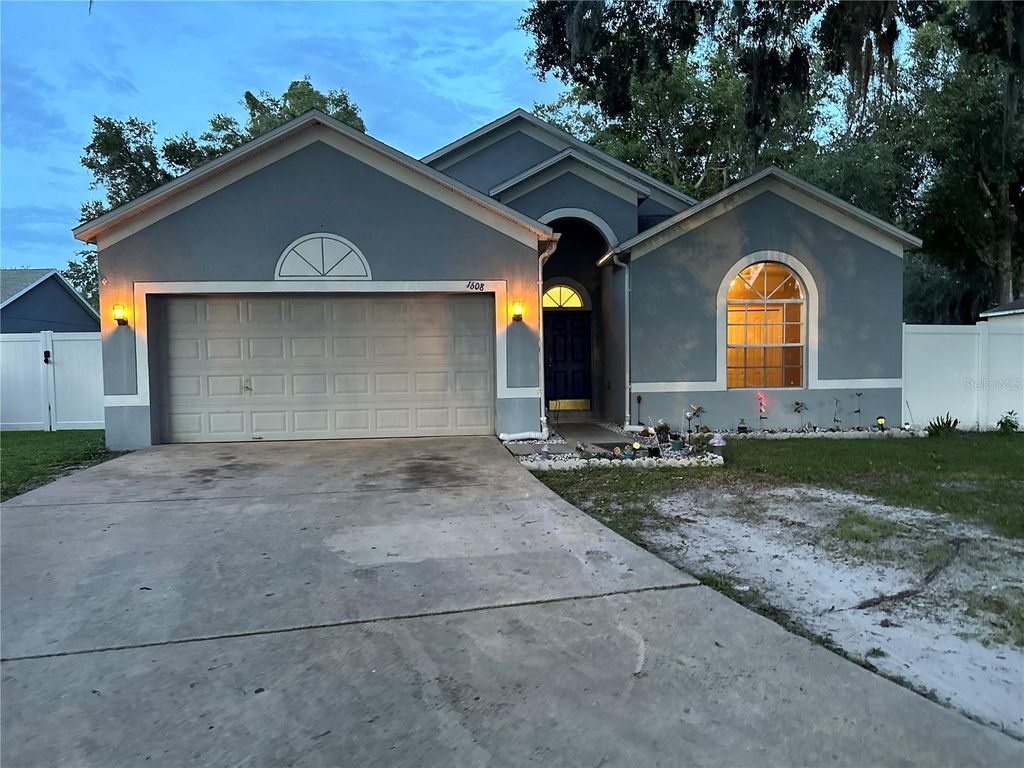 Photo of 1608 Rydell Lane, Plant City, FL 33563 (MLS # TB8410589)