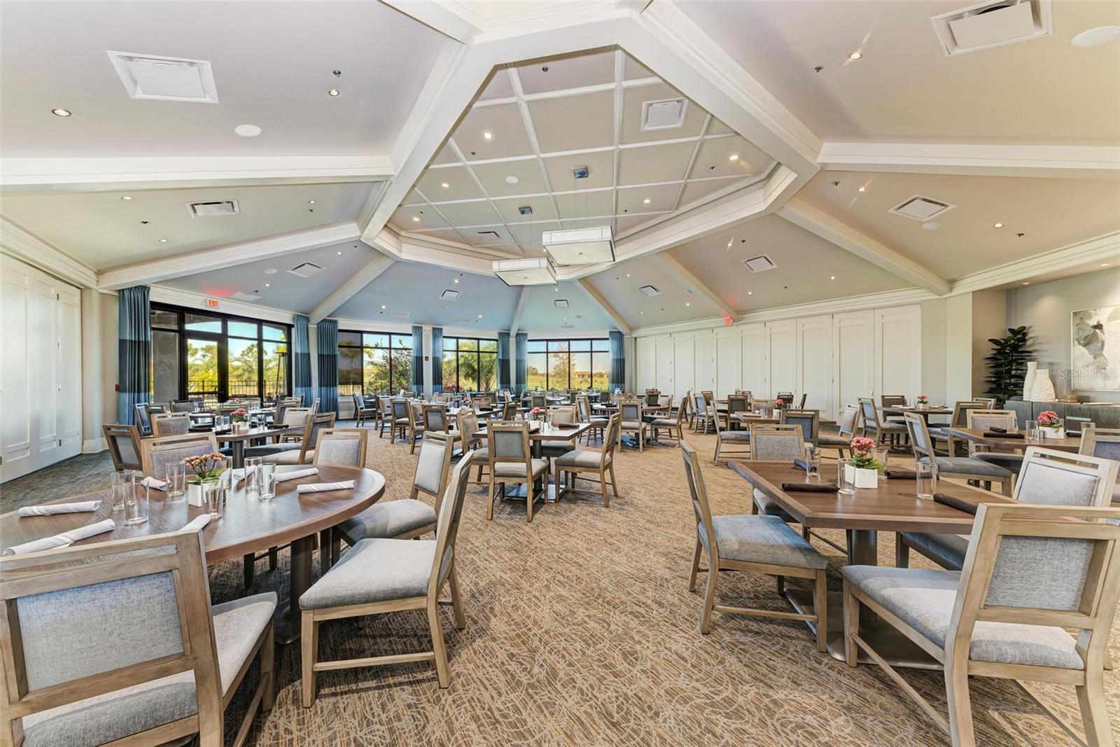 LAKEWOOD NATIONAL - Residential