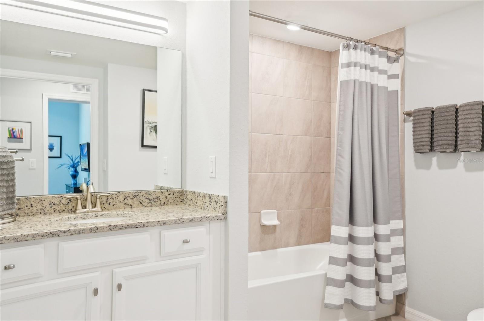 LAKEWOOD NATIONAL - Residential