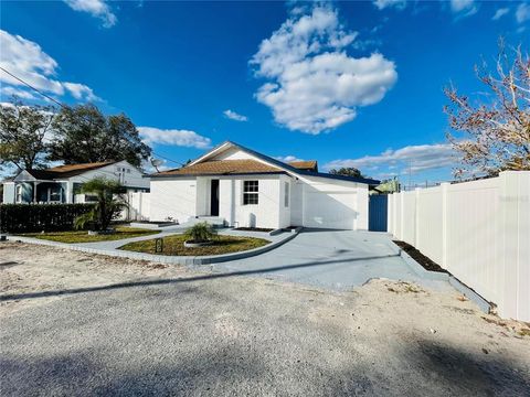 A home in TAMPA