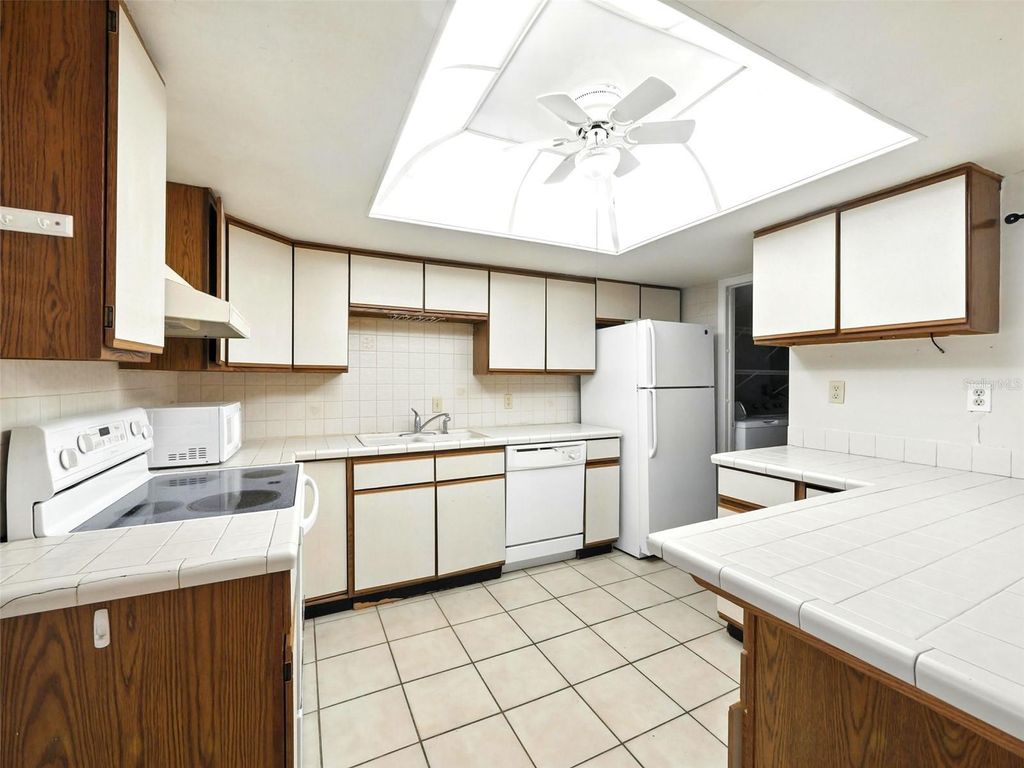 Photo of 174 Lago Vista Boulevard, Casselberry, FL 32707 (MLS # O6323926)