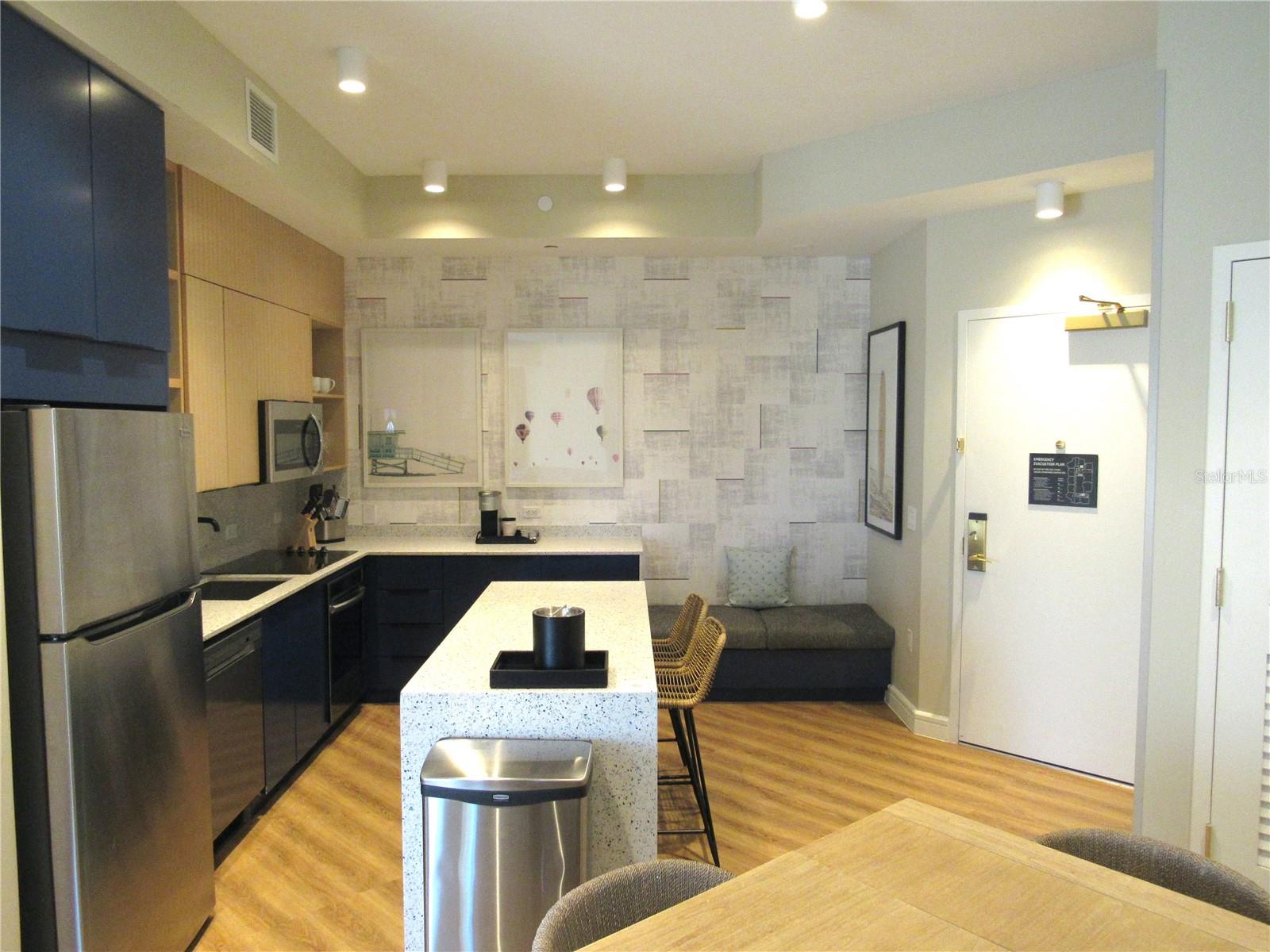 3151 SUNSET WALK DR 1104