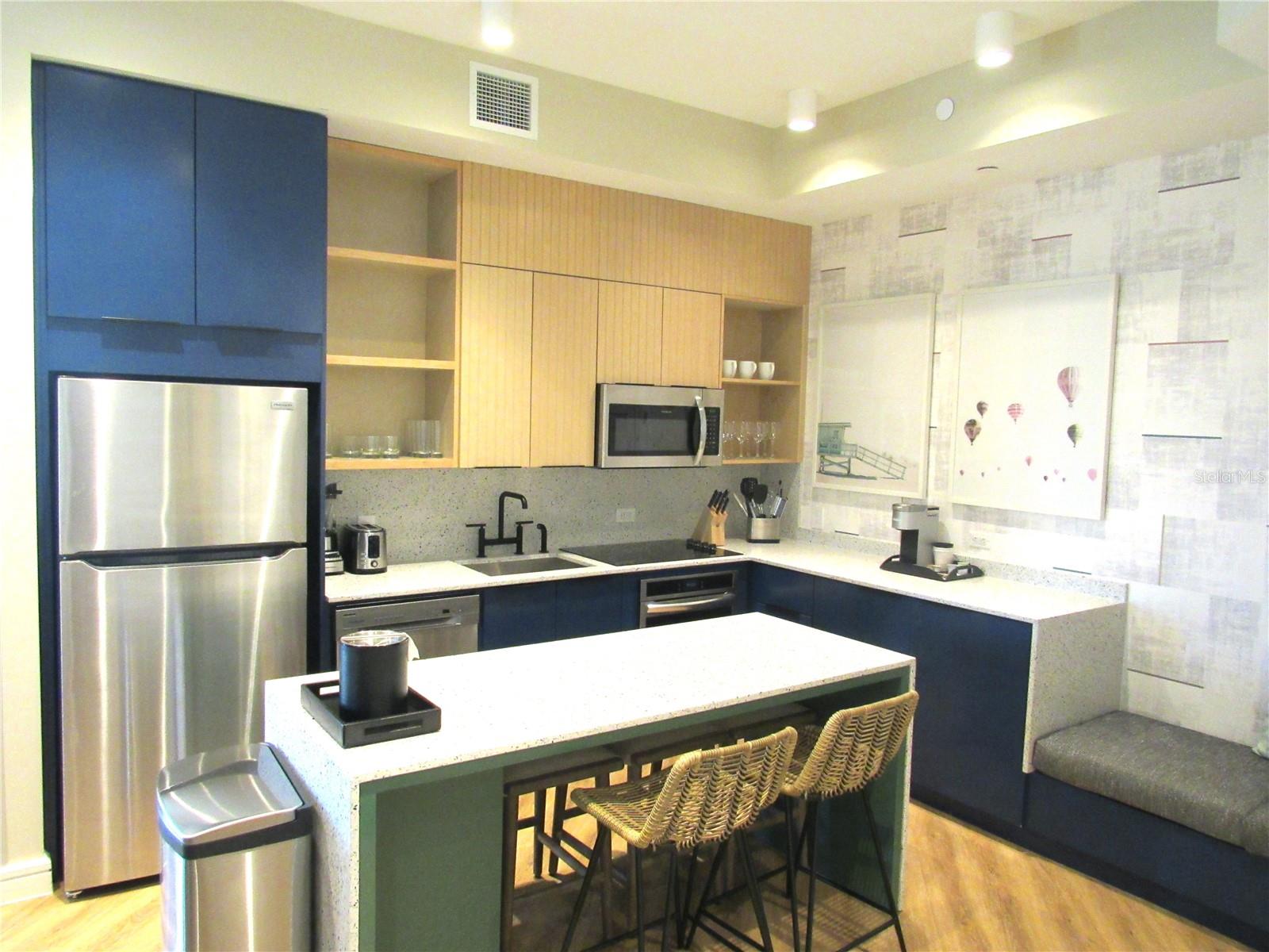 3151 SUNSET WALK DR 1104