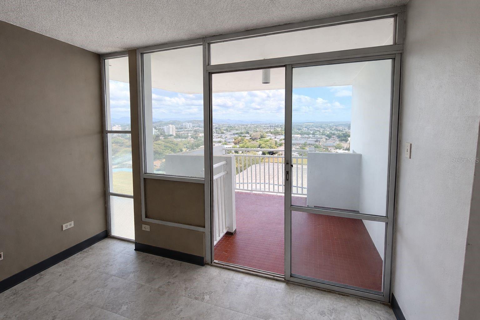 CONDOMINIO TORRE DE SANTA MARIA - Residential