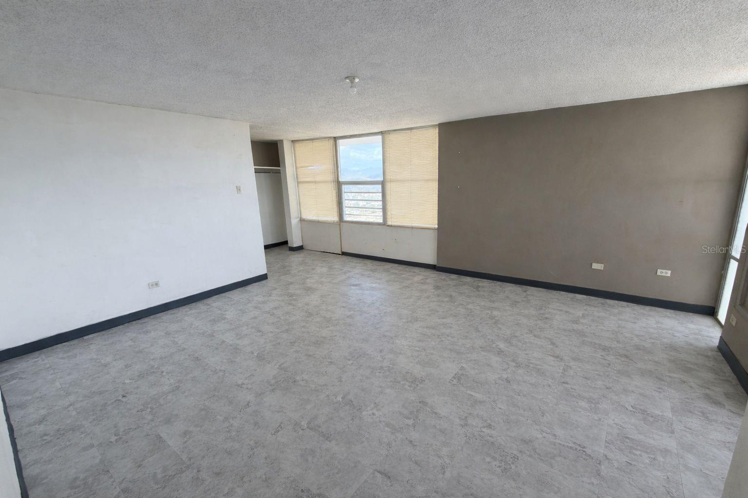 CONDOMINIO TORRE DE SANTA MARIA - Residential