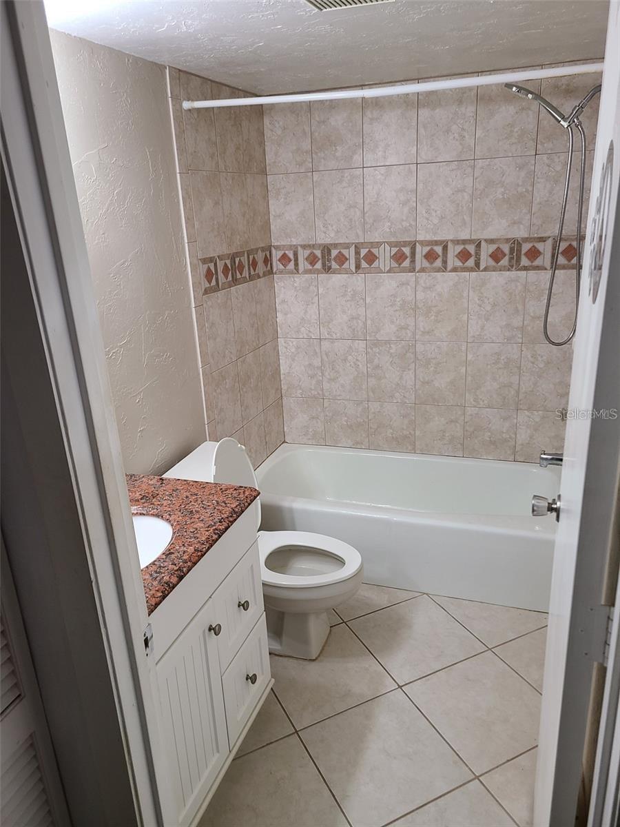 SUMMERSIDE - Residential Lease