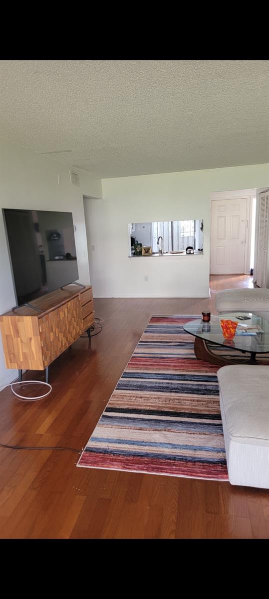 SUMMERSIDE - Residential Lease