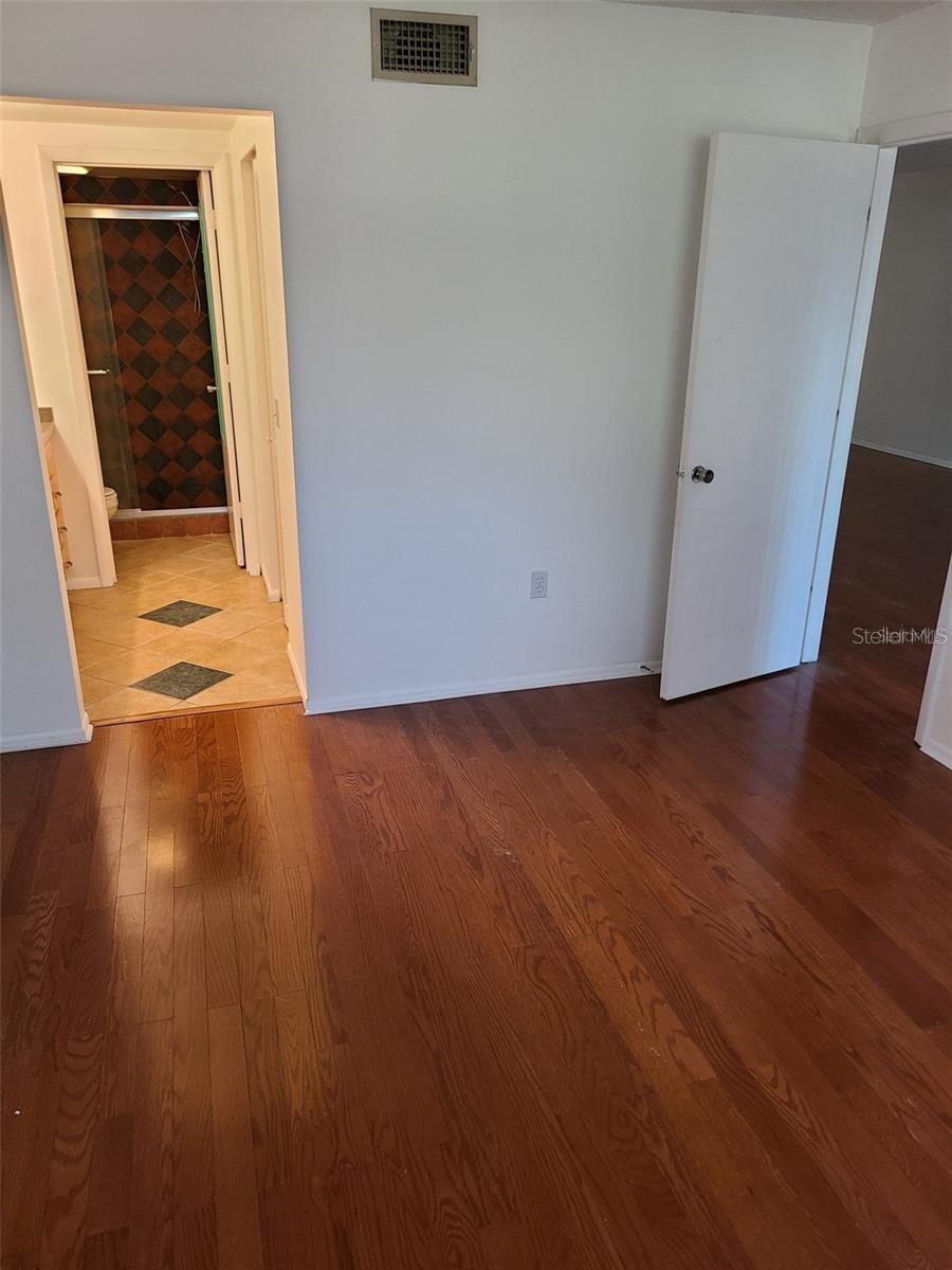 SUMMERSIDE - Residential Lease