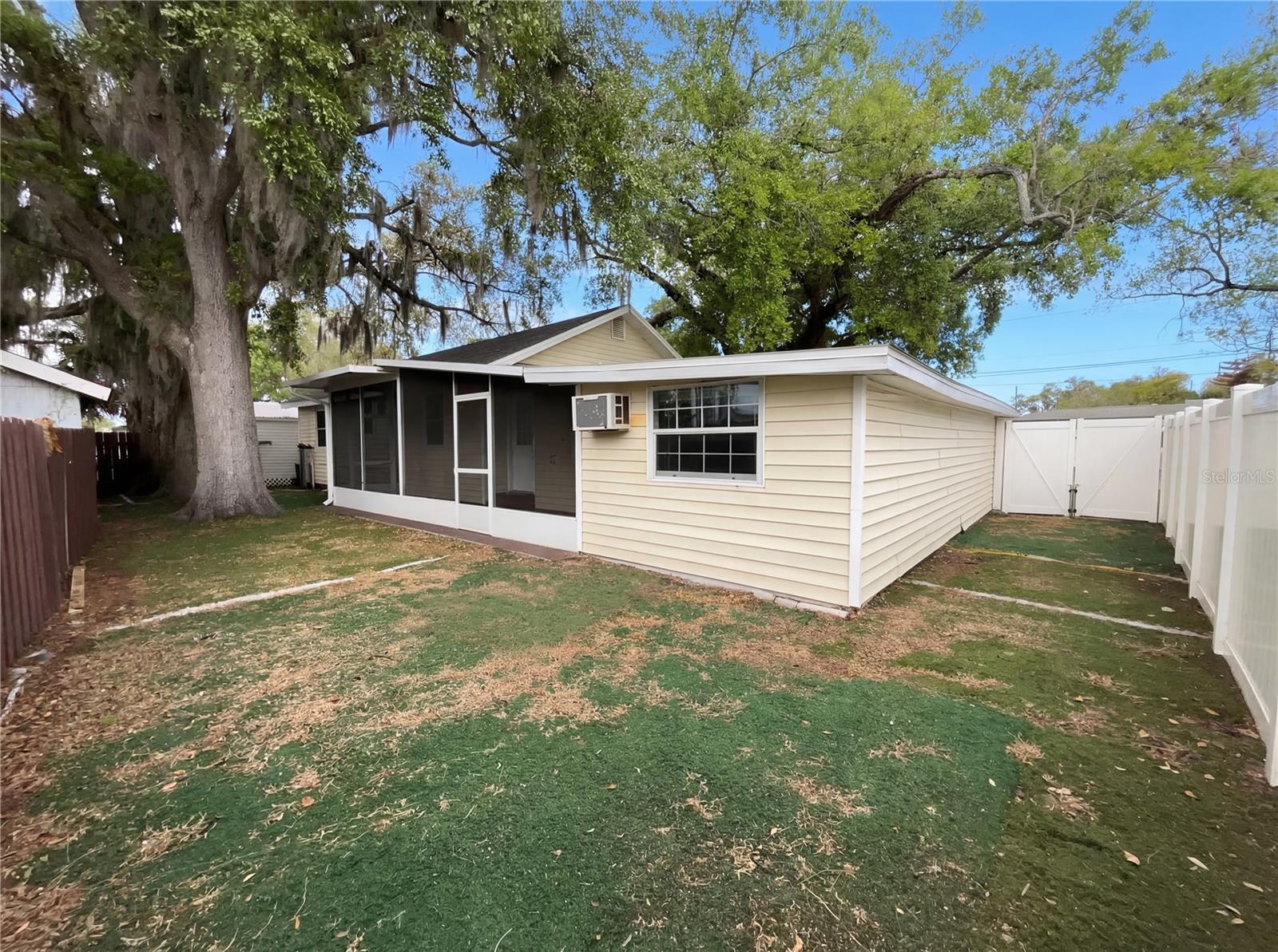 ST CLOUD 2ND TOWN OF - Residential