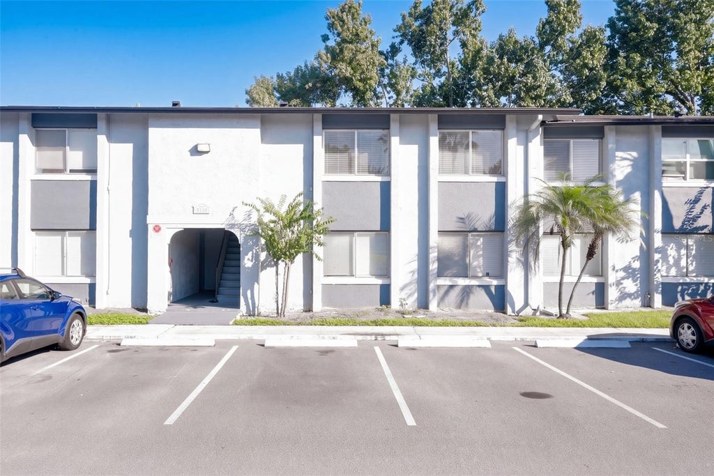 Photo of 4719 S Texas Avenue #4719D, Orlando, FL 32839 (MLS # O6449213)